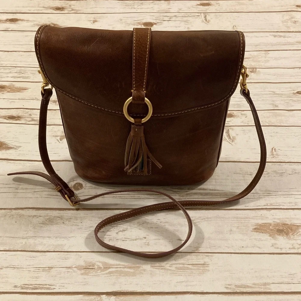 Dooney & Bourke Florentine Leather Large Dottie Crossbody Chestnut/Brown - Picture 2 of 16